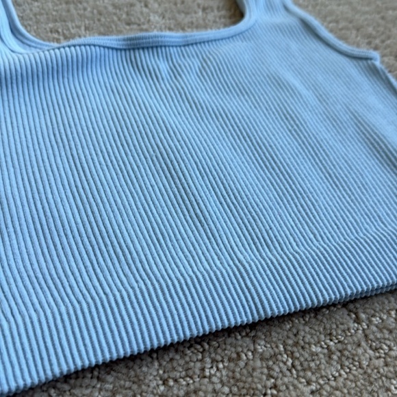 Zara Ribbed Crop Tank Top - Picture 2 of 3